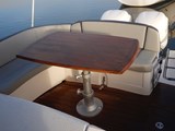 Sessa-Key-Largo-30-cockpit-table.JPG